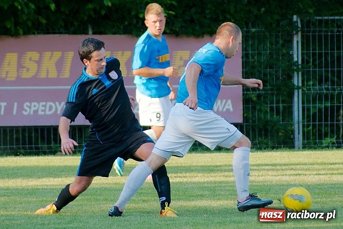 Zdjęcie w galerii na portalu naszraciborz.pl: Festiwal niewykorzystanych karnych przy Tuwima. Zameczek pokonał Ocice wiadomości z regionu