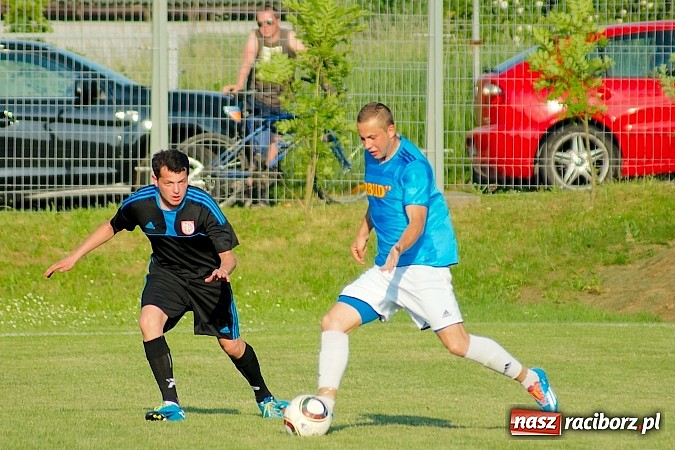 Zdjęcie w galerii na portalu naszraciborz.pl: Festiwal niewykorzystanych karnych przy Tuwima. Zameczek pokonał Ocice wiadomości z regionu