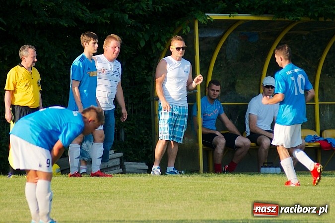 Zdjęcie w galerii na portalu naszraciborz.pl: Festiwal niewykorzystanych karnych przy Tuwima. Zameczek pokonał Ocice wiadomości z regionu