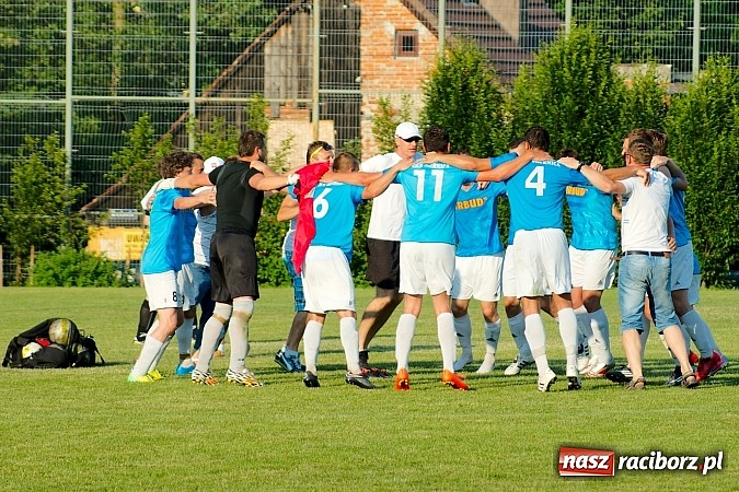 Zdjęcie w galerii na portalu naszraciborz.pl: Festiwal niewykorzystanych karnych przy Tuwima. Zameczek pokonał Ocice wiadomości z regionu
