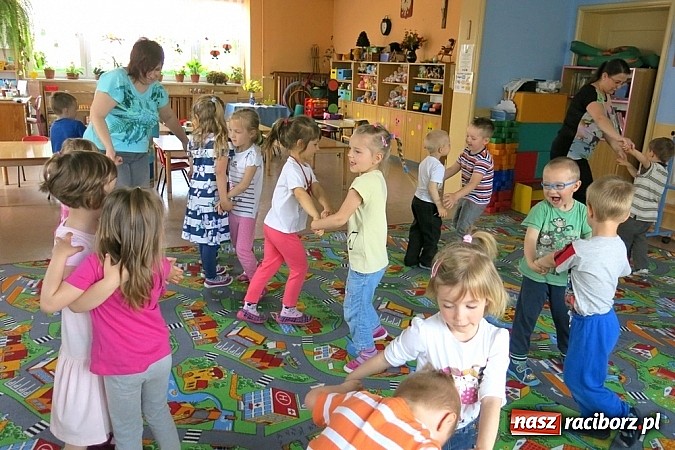 Zdjęcie w galerii na portalu naszraciborz.pl: Chcecie bajki? Oto bajka wiadomości z regionu