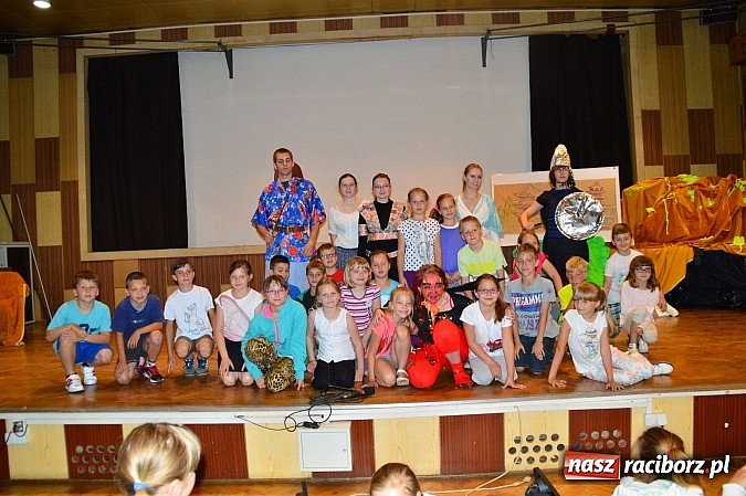 Zdjęcie w galerii na portalu naszraciborz.pl: Teatrzyk po śląsku oraz gry i zabawy dla dzieci w PWSZ wiadomości z regionu