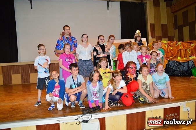 Zdjęcie w galerii na portalu naszraciborz.pl: Teatrzyk po śląsku oraz gry i zabawy dla dzieci w PWSZ wiadomości z regionu