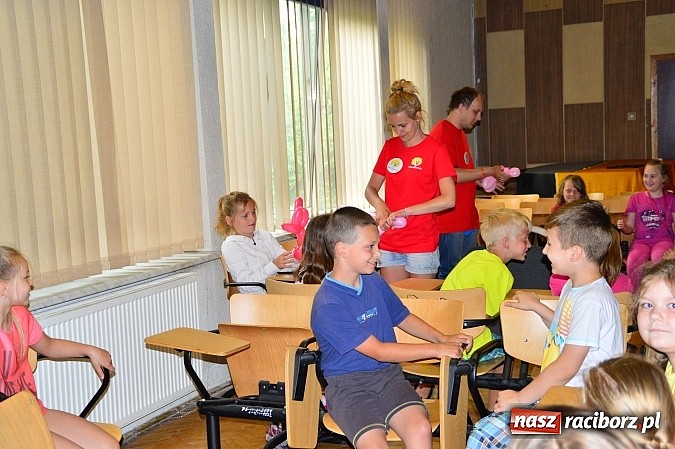 Zdjęcie w galerii na portalu naszraciborz.pl: Teatrzyk po śląsku oraz gry i zabawy dla dzieci w PWSZ wiadomości z regionu