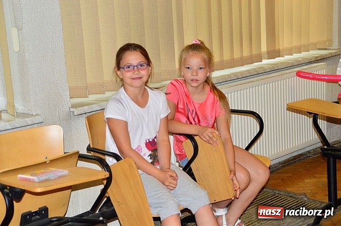 Zdjęcie w galerii na portalu naszraciborz.pl: Teatrzyk po śląsku oraz gry i zabawy dla dzieci w PWSZ wiadomości z regionu