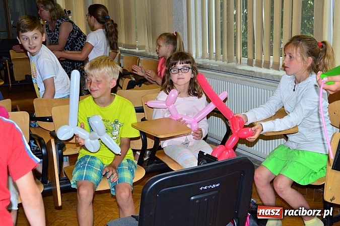 Zdjęcie w galerii na portalu naszraciborz.pl: Teatrzyk po śląsku oraz gry i zabawy dla dzieci w PWSZ wiadomości z regionu