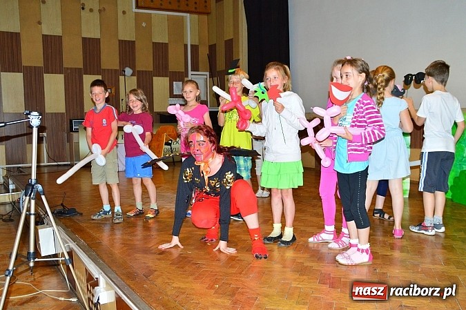 Zdjęcie w galerii na portalu naszraciborz.pl: Teatrzyk po śląsku oraz gry i zabawy dla dzieci w PWSZ wiadomości z regionu