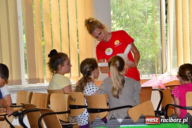 Zdjęcie w galerii na portalu naszraciborz.pl: Teatrzyk po śląsku oraz gry i zabawy dla dzieci w PWSZ wiadomości z regionu