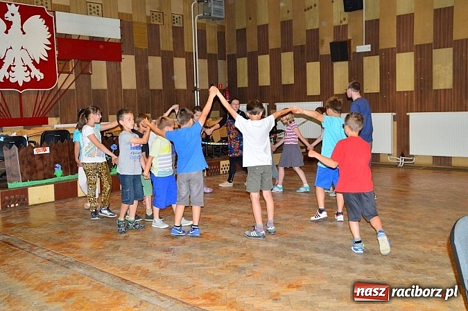 Zdjęcie w galerii na portalu naszraciborz.pl: Teatrzyk po śląsku oraz gry i zabawy dla dzieci w PWSZ wiadomości z regionu