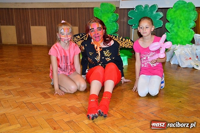 Zdjęcie w galerii na portalu naszraciborz.pl: Teatrzyk po śląsku oraz gry i zabawy dla dzieci w PWSZ wiadomości z regionu