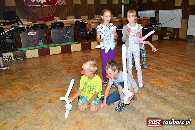 Zdjęcie w galerii na portalu naszraciborz.pl: Teatrzyk po śląsku oraz gry i zabawy dla dzieci w PWSZ wiadomości z regionu