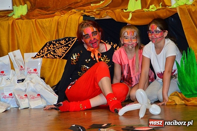 Zdjęcie w galerii na portalu naszraciborz.pl: Teatrzyk po śląsku oraz gry i zabawy dla dzieci w PWSZ wiadomości z regionu