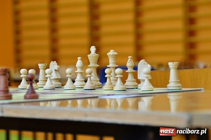 Zdjęcie w galerii na portalu naszraciborz.pl: Międzyszkolny Turniej Szachowy dla uczniów podstawówki wiadomości z regionu