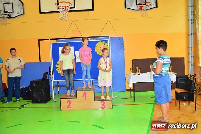 Zdjęcie w galerii na portalu naszraciborz.pl: Międzyszkolny Turniej Szachowy dla uczniów podstawówki wiadomości z regionu