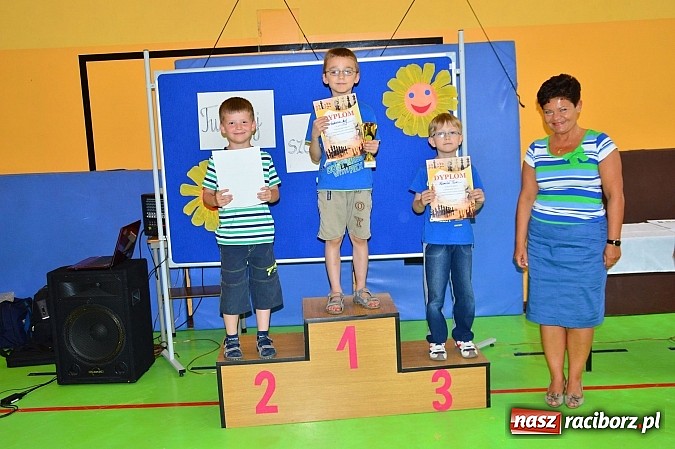 Zdjęcie w galerii na portalu naszraciborz.pl: Międzyszkolny Turniej Szachowy dla uczniów podstawówki wiadomości z regionu