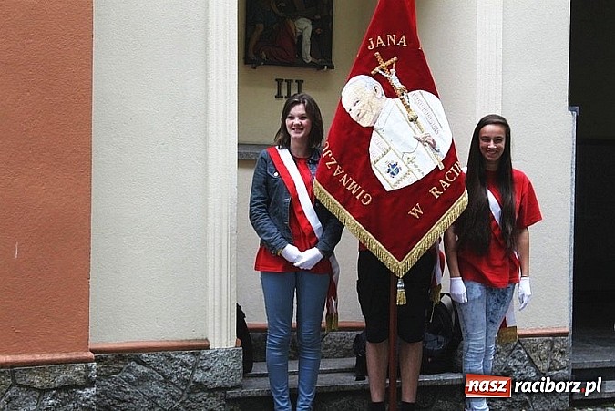 Zdjęcie w galerii na portalu naszraciborz.pl: Uczniowie z Piątki na zlocie szkół im. Jana Pawła II   wiadomości z regionu