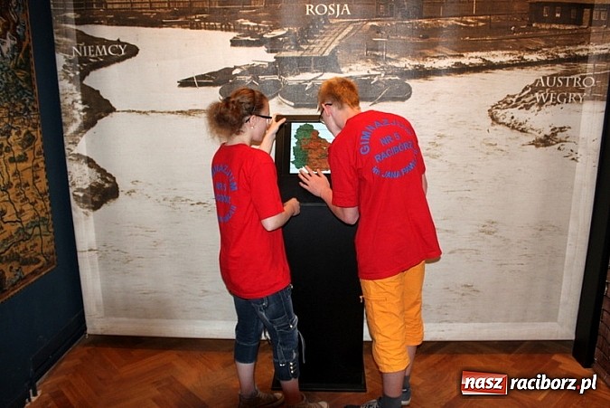 Zdjęcie w galerii na portalu naszraciborz.pl: Uczniowie z Piątki na zlocie szkół im. Jana Pawła II   wiadomości z regionu