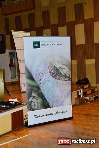 Zdjęcie w galerii na portalu naszraciborz.pl: Gra uliczna na terenie Raciborza wiadomości z regionu