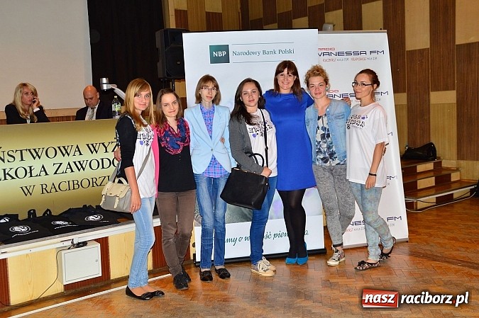 Zdjęcie w galerii na portalu naszraciborz.pl: Gra uliczna na terenie Raciborza wiadomości z regionu