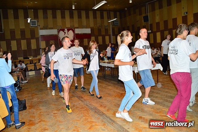 Zdjęcie w galerii na portalu naszraciborz.pl: Gra uliczna na terenie Raciborza wiadomości z regionu