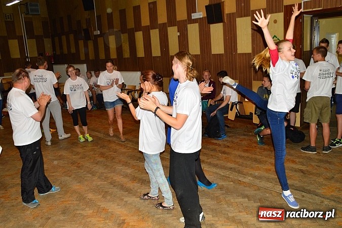 Zdjęcie w galerii na portalu naszraciborz.pl: Gra uliczna na terenie Raciborza wiadomości z regionu