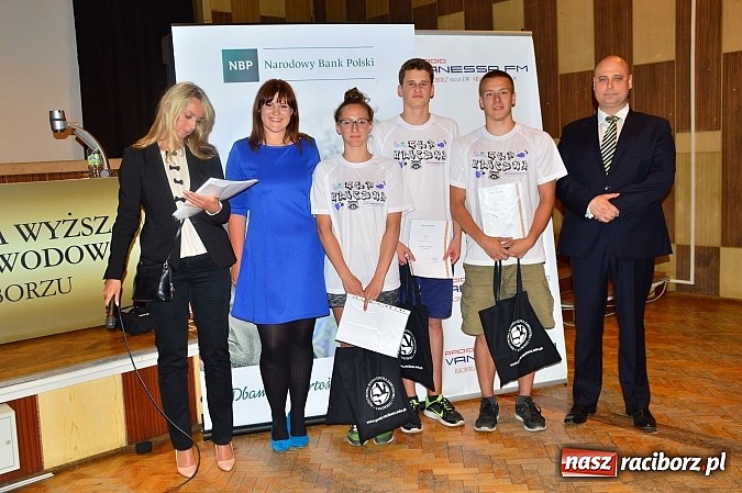 Zdjęcie w galerii na portalu naszraciborz.pl: Gra uliczna na terenie Raciborza wiadomości z regionu