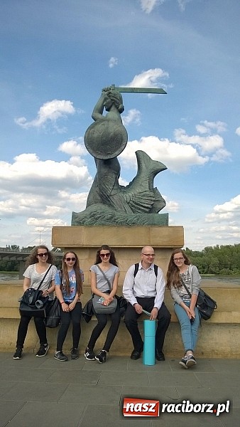 Zdjęcie w galerii na portalu naszraciborz.pl: Uczniowie spotkali się z minister Kluzik-Rostkowską wiadomości z regionu