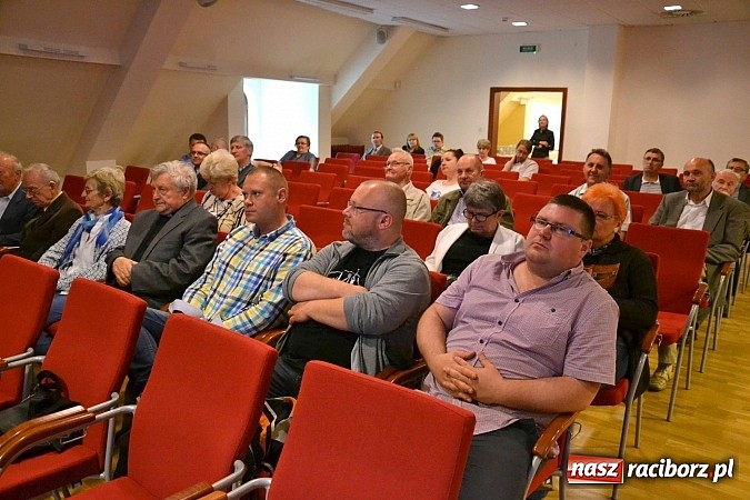 Zdjęcie w galerii na portalu naszraciborz.pl: Rody szlacheckie ziemi raciborskiej - wykład Pawła Newerli na zamku wiadomości z regionu