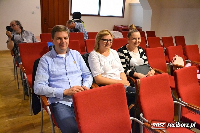 Zdjęcie w galerii na portalu naszraciborz.pl: Rody szlacheckie ziemi raciborskiej - wykład Pawła Newerli na zamku wiadomości z regionu