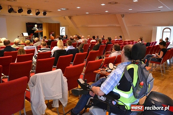 Zdjęcie w galerii na portalu naszraciborz.pl: Rody szlacheckie ziemi raciborskiej - wykład Pawła Newerli na zamku wiadomości z regionu