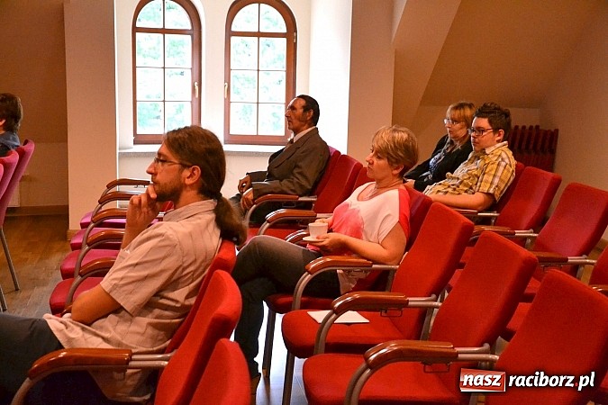 Zdjęcie w galerii na portalu naszraciborz.pl: Rody szlacheckie ziemi raciborskiej - wykład Pawła Newerli na zamku wiadomości z regionu