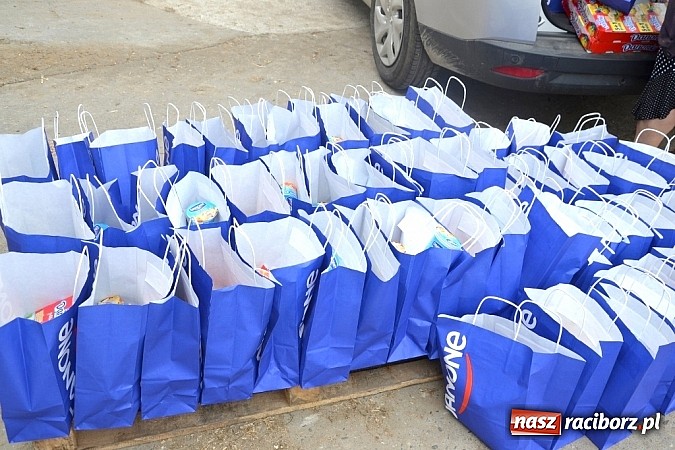 Zdjęcie w galerii na portalu naszraciborz.pl: Dzieci z Wojnowic już wiedzą jak powstaje nabiał i ich ulubione danonki wiadomości z regionu