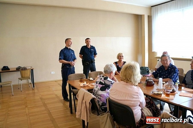 Zdjęcie w galerii na portalu naszraciborz.pl: Kieruj się rozsądkiem – senior w ruchu drogowym wiadomości z regionu