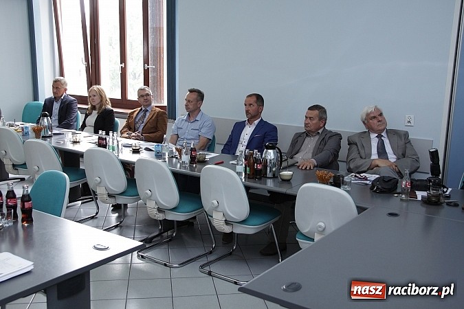 Zdjęcie w galerii na portalu naszraciborz.pl: Pierwsze robocze spotkanie Konsultacyjnej Rady Gospodarczej wiadomości z regionu