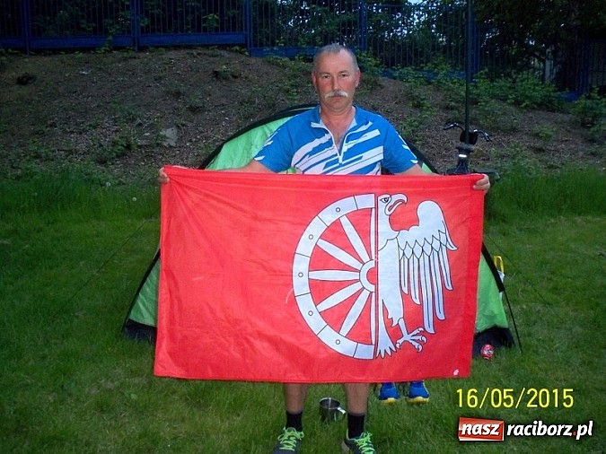 Zdjęcie w galerii na portalu naszraciborz.pl: Damian Mika wraz z ekipą pokonał ponad 1300 km na rowerze! Zobacz zdjęcia z wyprawy wiadomości z regionu