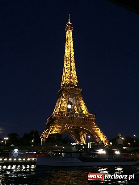 Zdjęcie w galerii na portalu naszraciborz.pl: Młodzież ZSZ zwiedziła Paryż wiadomości z regionu