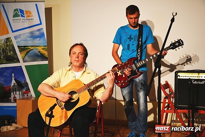 Zdjęcie w galerii na portalu naszraciborz.pl: Przesłuchania konkursowe rozpoczęły IV Festiwal Piosenki Europejskiej – Racibórz 2015  wiadomości z regionu