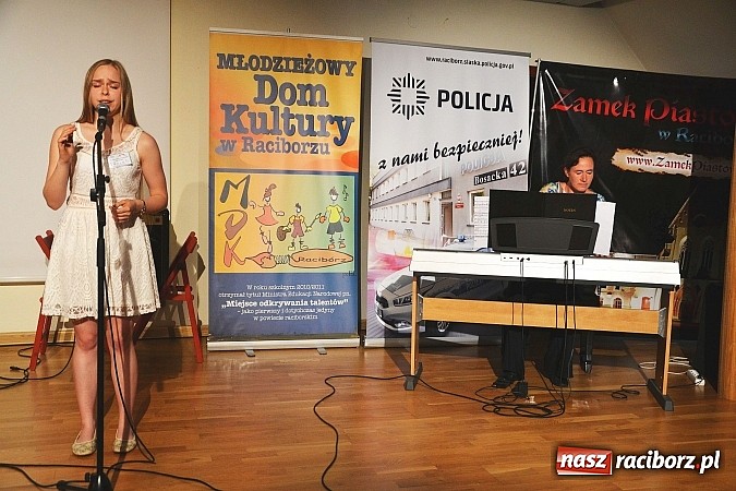 Zdjęcie w galerii na portalu naszraciborz.pl: Przesłuchania konkursowe rozpoczęły IV Festiwal Piosenki Europejskiej – Racibórz 2015  wiadomości z regionu