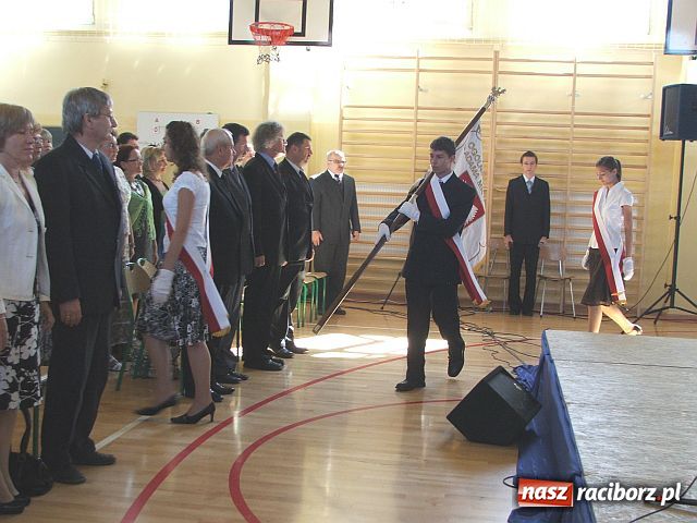 Zdjęcie w galerii na portalu naszraciborz.pl: W Mickiewiczu polały się łzy wiadomości z regionu