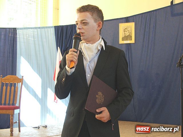 Zdjęcie w galerii na portalu naszraciborz.pl: W Mickiewiczu polały się łzy wiadomości z regionu