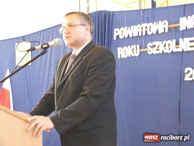 Zdjęcie w galerii na portalu naszraciborz.pl: W Mickiewiczu polały się łzy wiadomości z regionu