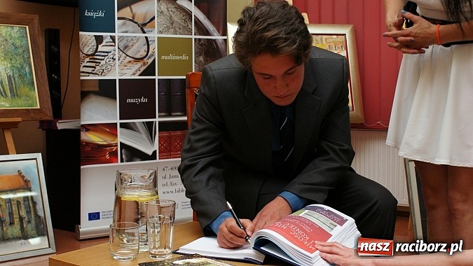 Zdjęcie w galerii na portalu naszraciborz.pl: Debiut młodego poety z Gimnazjum nr 5 wiadomości z regionu