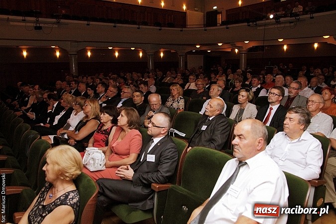 Zdjęcie w galerii na portalu naszraciborz.pl: 25 lat raciborskiego samorządu - gala w RCK wiadomości z regionu