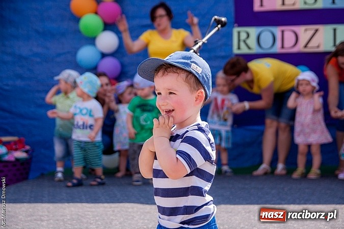 Zdjęcie w galerii na portalu naszraciborz.pl: Rodzinnie na festynie przy Londzina wiadomości z regionu