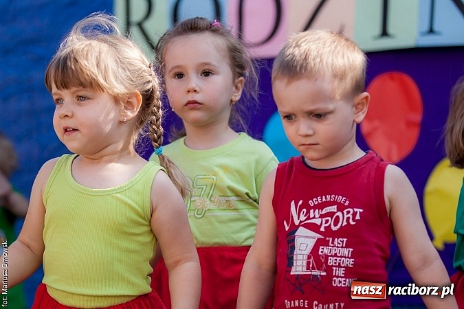 Zdjęcie w galerii na portalu naszraciborz.pl: Rodzinnie na festynie przy Londzina wiadomości z regionu