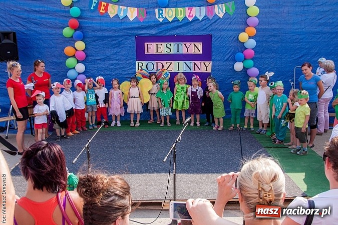 Zdjęcie w galerii na portalu naszraciborz.pl: Rodzinnie na festynie przy Londzina wiadomości z regionu