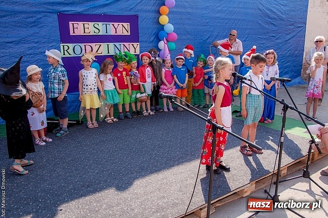 Zdjęcie w galerii na portalu naszraciborz.pl: Rodzinnie na festynie przy Londzina wiadomości z regionu