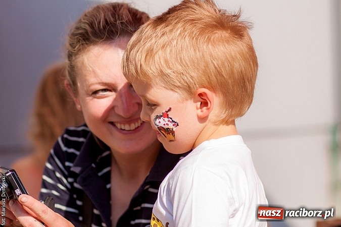 Zdjęcie w galerii na portalu naszraciborz.pl: Rodzinnie na festynie przy Londzina wiadomości z regionu