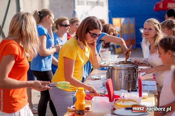 Zdjęcie w galerii na portalu naszraciborz.pl: Rodzinnie na festynie przy Londzina wiadomości z regionu