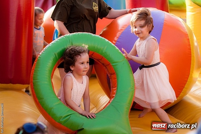 Zdjęcie w galerii na portalu naszraciborz.pl: Rodzinnie na festynie przy Londzina wiadomości z regionu